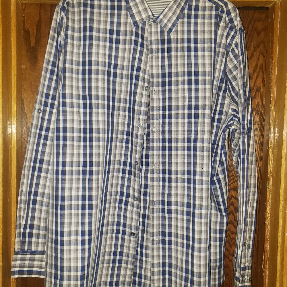 Long sleeve button down - Picture 2 of 3